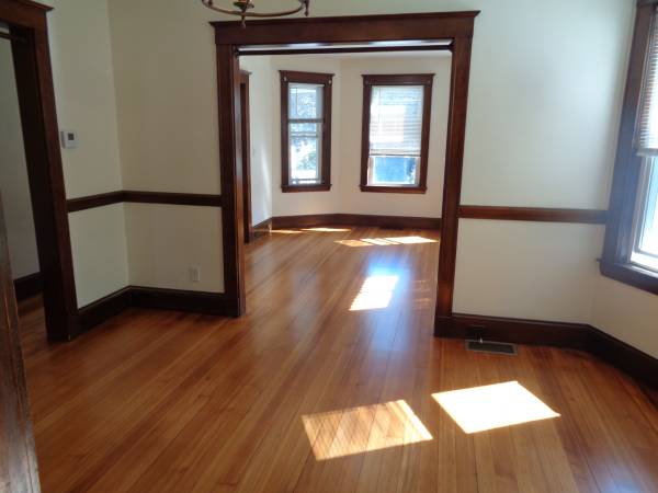 $2,690 / 2br - 1200ft2 - Fab/professionally done paint work + Floors refinished with Fresh Poly (Harriet Ave. Belmont)63828558556033121
