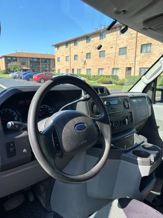 2012 Ford E 250 - $5,200 (Palos Hills)63618869687553123
