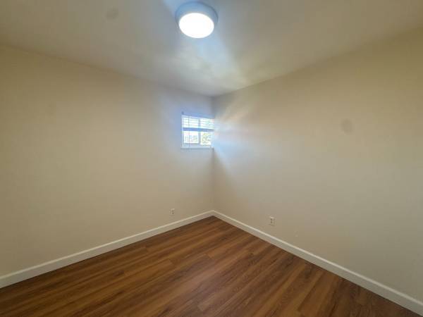 $911 / 1br - **1608 Virginia St, Berkeley, CA ** (berkeley)63888990411009124