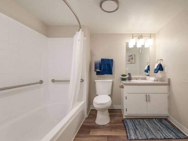$1,555 / 500ft2 - Dishwasher, Basketball Court, Pool, Playground (Dakota Canyon Apartments)63806019899651121