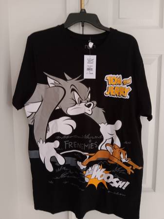Adult xl Tom/ Jerry shirt 1
