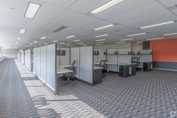 $13 / 1ft2 - Call Center User Wanted - Plug & Play Space - 18000 Nine Mile (Southfield)64018940121731122