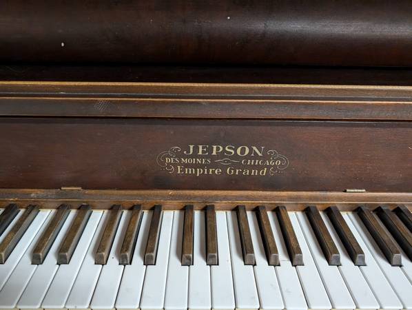 Antique Piano built 1920 1