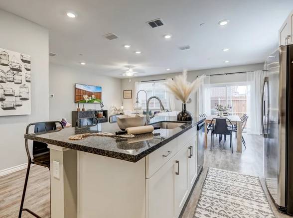 $3,710 / 4br - 3500ft2 - 1 Month Free New Homes Prosper (Prosper)63796350878081121
