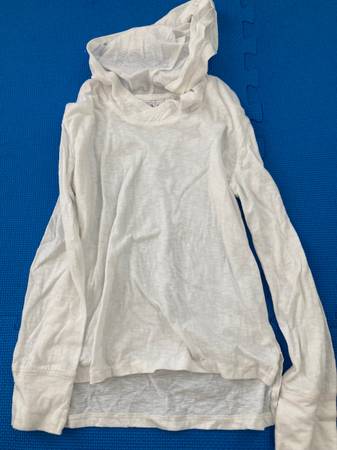 Zella Shirt Size M (8-10) 1