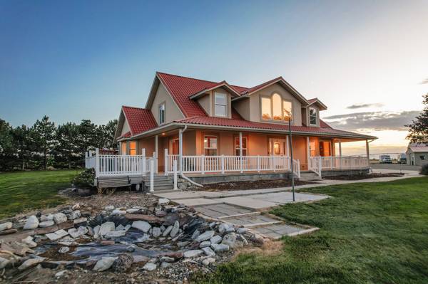 $1,248,000 / 3br - 2253ft2 - STUNNING VIEWS Private COUNTRY HOME-9.201 AC-15.5 Shares Wtr-NEW SHOP (Twin Falls)63904465002371120