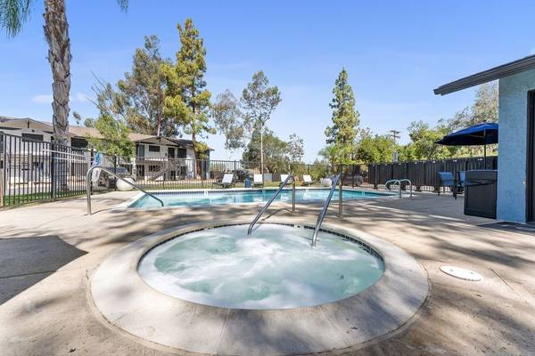$2,180 / 2br - 950ft2 - Move In Special!! Two Weeks FREE with a 12-15-Month Lease! (1539 Tavern Road, Alpine, CA)63663872029955122