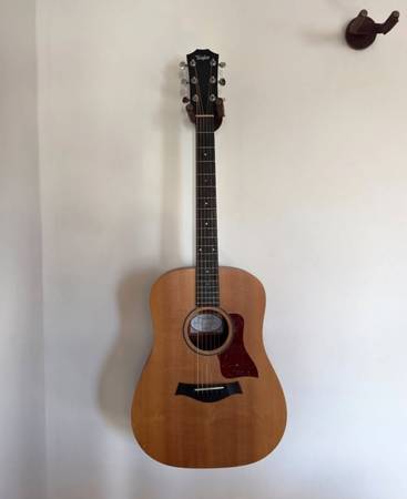 Taylor Guitar Big Baby Taylor (BBT) 1