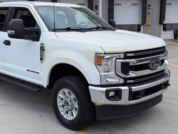 2022 Ford F250 - Photo 2