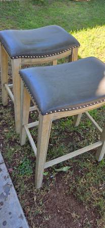 Bar stools 1