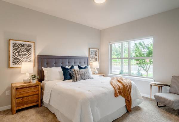 $2,168 / 2br - 985ft2 - Beautiful Scenic View at Affordable Rate - Call The Elwood TODAY!63956788072450124