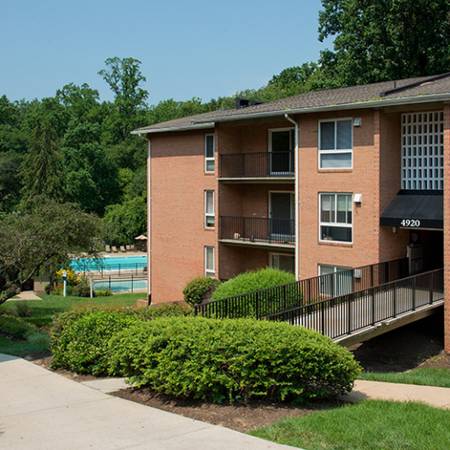 $1,888 / 2br - 1020ft2 - In Lincolnia VA, Carpet, 2B/2B (4905 Southland Ave, Lincolnia, VA)64040030857858122