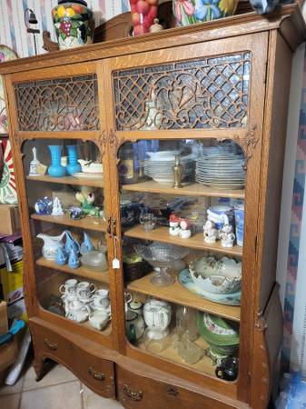 Antique China cabinet 1