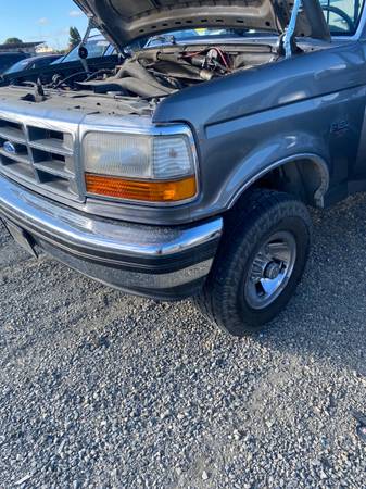 1992-1996 FORD PICKUP FRONT BUMPER CHROME 1