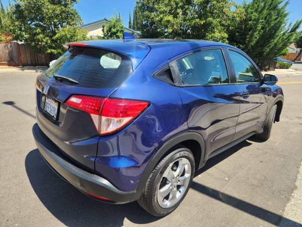 2017 Honda HR-V modelo Lx 89k millas venta 8900usd. - $8,90063616894212097122