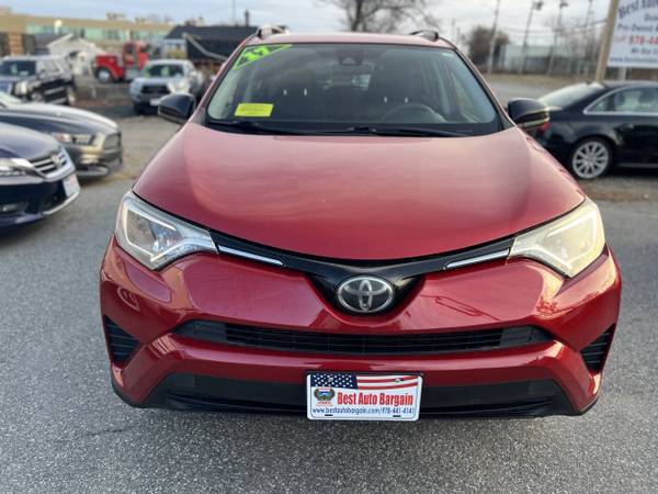 2017 TOYOTA RAV4 AWD, EFICIENTE EN COMBUSTIBLE, UN SOLO DUEÑO, CON CÁMARA DE REVERSA - $16,995 (Lowell MA 01851)63615352713731121
