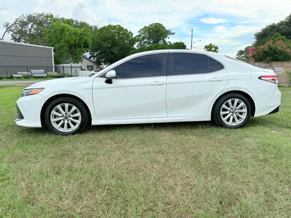 🔥2020 TOYOTA CAMRY XLE🔥LOW MILES🔥CLEAN TITLE - $11,499 (10006 aldine westfield rd, houston, Tx 77093)63617060742659121