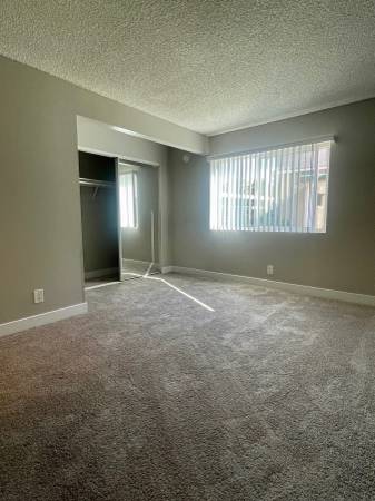 $2,725 / 2br - 962ft2 - Renovated 2 Bed, 2 Bath with Stainless Appliances in Ventura, CA! (Ventura)63800496640641124