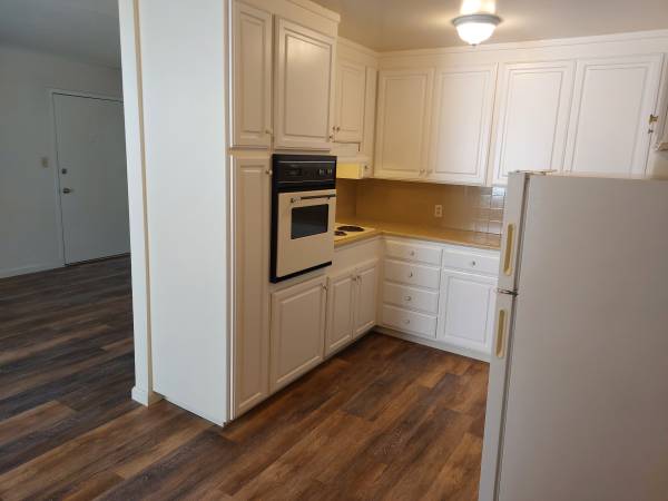 1-Bedroom Apartment - Near Saratoga Ave. & Williams Rd. Near Westgate 1