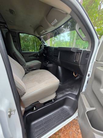 2018 Chevrolet express 2500 Cargo/ - Photo 13