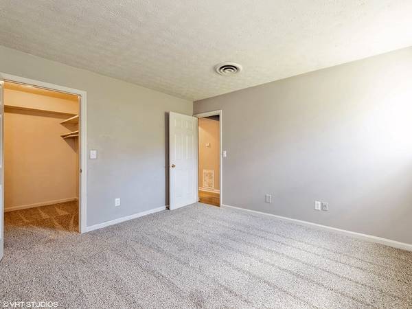 $899 / 1br - 600ft2 - Community Room, Refrigerator, Dishwasher (1344 Carriage Hill Ln, Hamilton, OH)63974473692675124