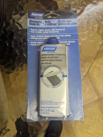 Sharpening stone oil 1