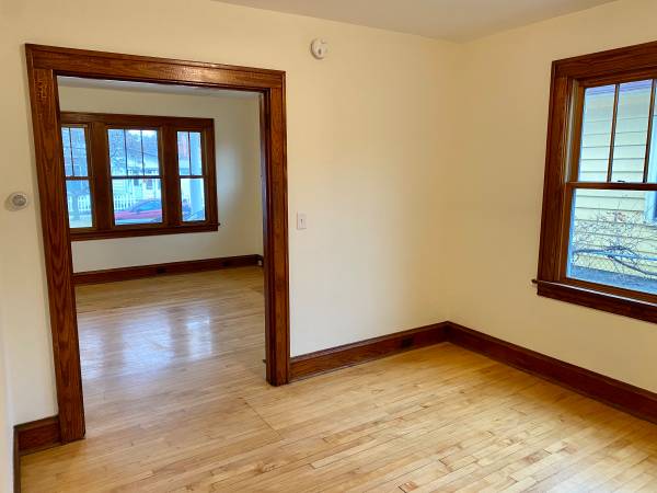 $2,400 / 3br - 3 Bedroom (or 2 Bedroom w/ Office) 1 Bath in O.N.E. (Old North End)63976979388418123