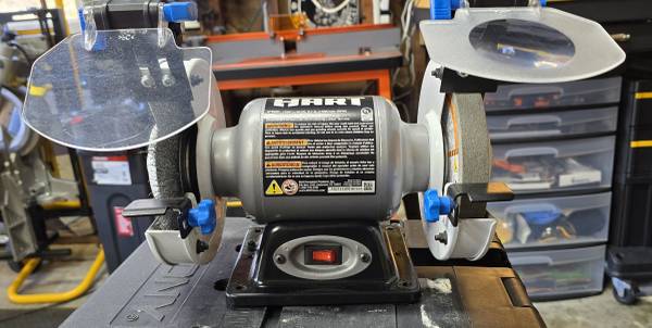 Hart 6" bench grinder 1