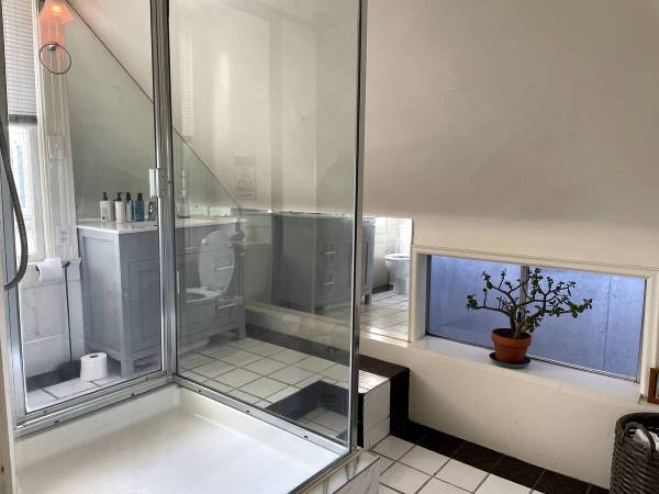 $590 / 1br - Habitación para estudiante universitaria responsable o mujer adulta (Atlanta)63964398356866123