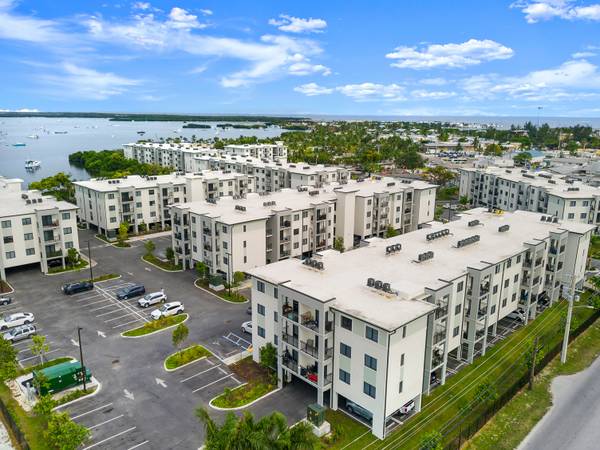 $3,519 / 2br - 800ft2 - 2 bed 2 bath available TODAY Wreckers Cay Apartments Key West $3519 (Key West)63944429856259121