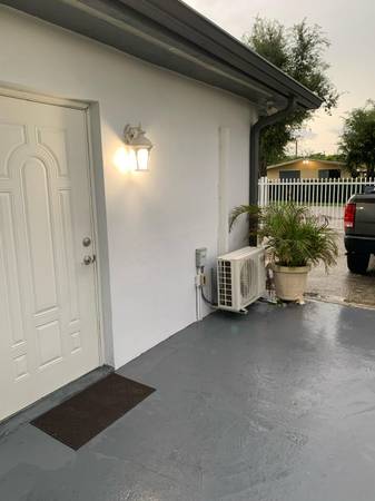 $1,100 / 1br - efficiency por $1100 (Miami)64051005496961120