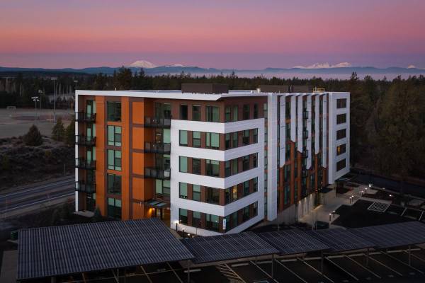 $1,780 / 462ft2 - Acceso Exclusivo a Diversión y Comodidades al Aire Libre (Century West)63839294481539121