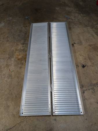 HAUL-MASTER 1200 lb. Capacity 72 in. x 30 in. Convertible Aluminum Loa 1