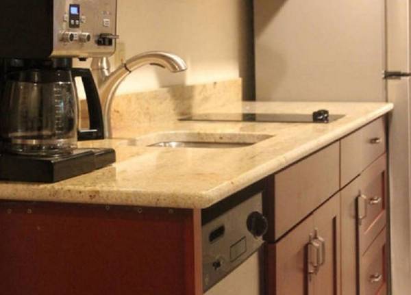 $1,650 / 1br - 750ft2 - Cute, Clean & Private Furnished Apartment (Bellingham (Sudden Valley))63935321766914124