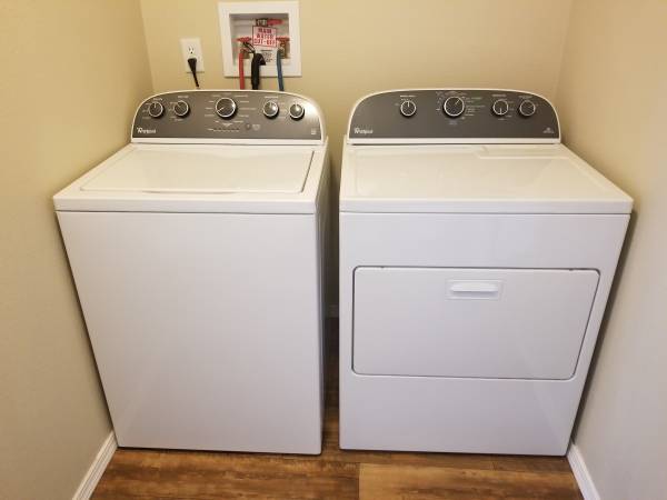 $1,999 / 2br - 1025ft2 - A fresh take on living: Explore our 2 BR, 1025 Sq Ft spaces. (Anchorage)64004784735362123