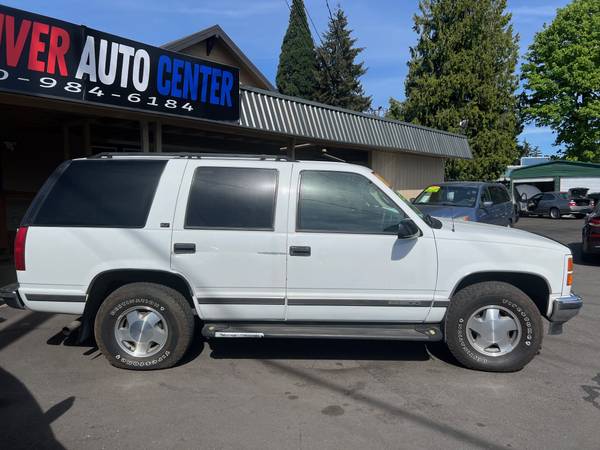 1995 GMC YUKON SLT // 1 OWNER // 4X4 - $2,995 (CLEAN TITLE /PRICED WAY BELOW RETAIL)63495703633537124