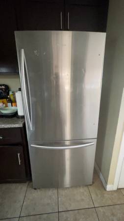 Samsung HiSense Refrigerator 1