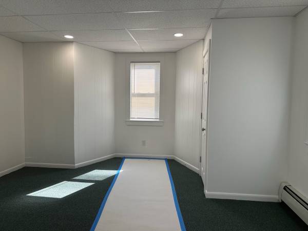 2br - 755ft2 - Bedroom Apartment Available 1