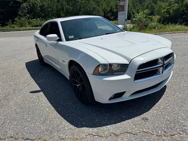 2011 DODGE CHARGER 5.7 V-8 TRACCIÓN EN LAS CUATRO RUEDAS SOLO 126 K MILLAS - $7,300 (Pelham)63654727283201123