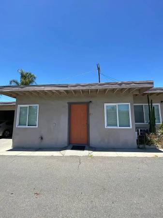 285 S Mollison Ave 1