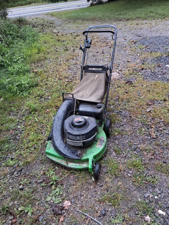 Lawnboy Commercial Push Mower 2 Stroke with Bagger 1