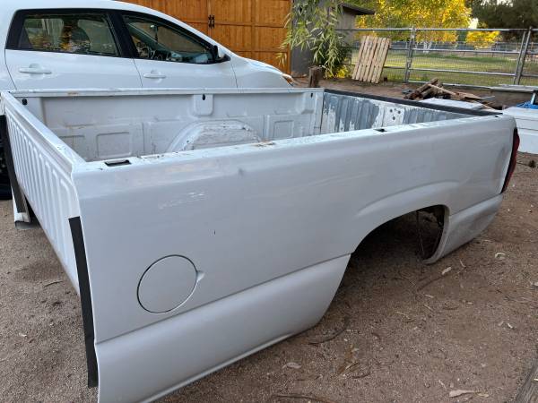 Truck bed with tailgate & bumper 1