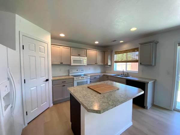 $2,200 / 4br - 784 Jarbidge Ave. Middleton (Middleton)63981528908547122