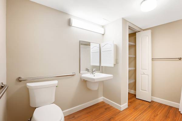 $1,161 / 2br - 900ft2 - For Seniors 62 and Older, Apartments in New Port Richey, Come Tour (New Port Richey)63991228502659120