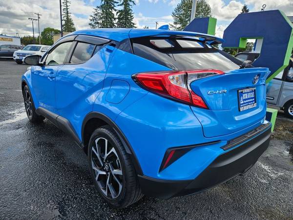 **Super Sale** 2019 Toyota C-HR XLE **We Finance** - $18,999 (#1 Pre-Owned Selection baysideautosales.)63623367489411122