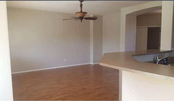 $2,600 / 4br - 1842ft2 - Casa de renta 4 recamaras 2 baños con alberca (Laveen)63623875312003122