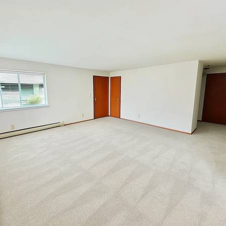 $1,050 / 2br - 925ft2 - Dos dormitorios, un baño completo (Seattle, WA)63850638063617121