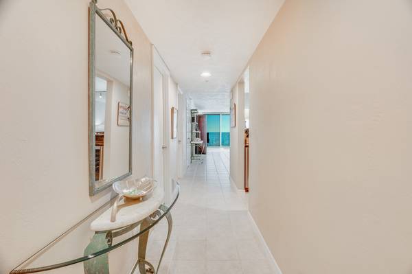 $2,695 / 2br - 1380ft2 - 2545 S Atlantic Ave #1907 (Daytona Beach Shores)63791574962305122