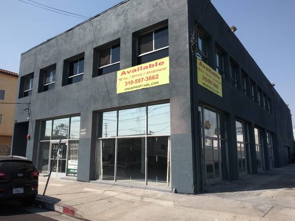 Modern Executive Office Suite 950 sq. ft.  3 Private Offices 1