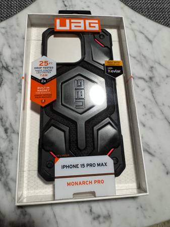 IPHONE 15 PRO MAX UAG CASE LIKE NEW IN BOX 1
